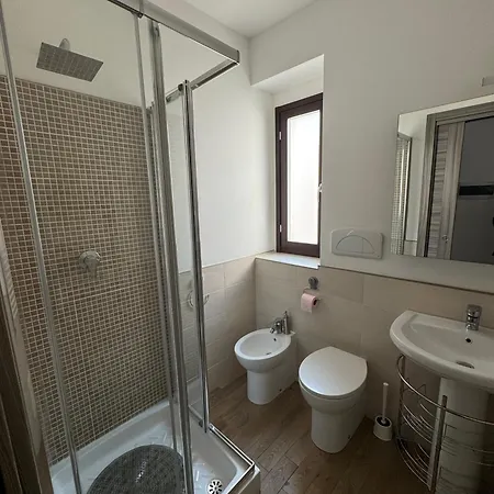 Апартаменты Delizioso E Accogliente Attico Рим