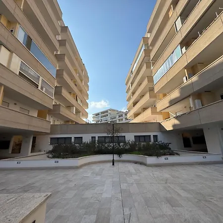 Delizioso E Accogliente Attico * Рим