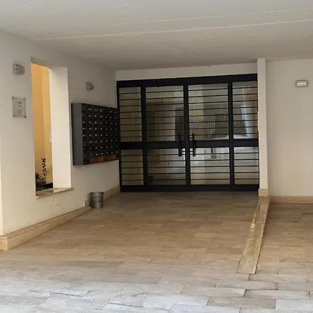 Delizioso E Accogliente Attico Rome